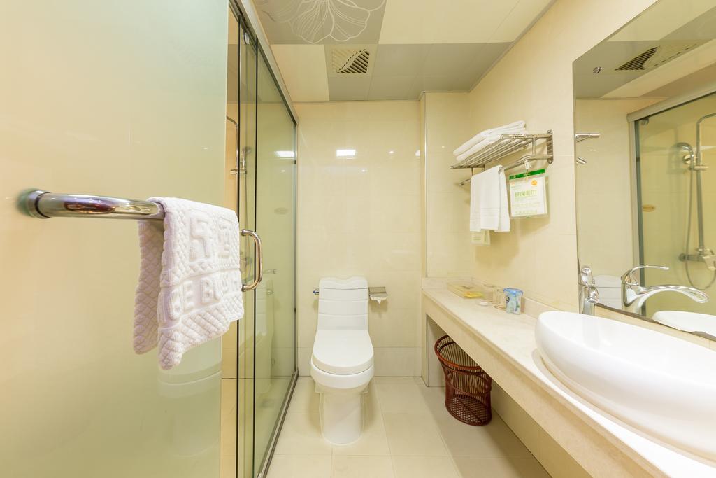 Rongle Business Hotel Yiwu  Buitenkant foto