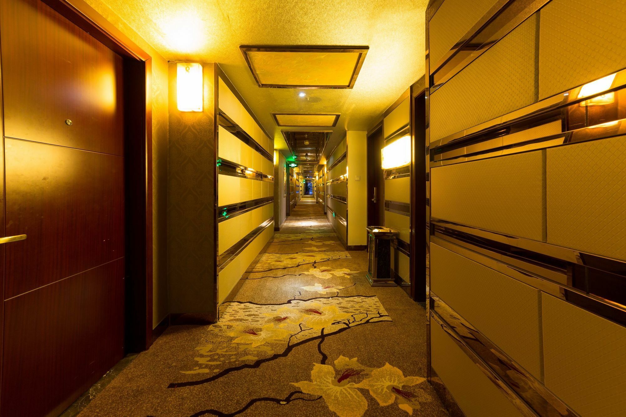 Rongle Business Hotel Yiwu  Buitenkant foto